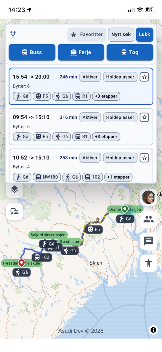 Reiseplanleggeren i Bussenmin med reiseforslag, bytter og valgt rute på kartet.